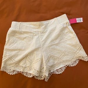 Embroidered soft shorts